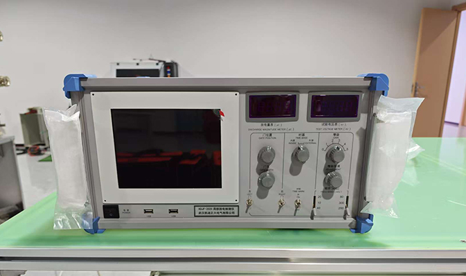 客戶蒞臨凱迪正大考察無(wú)局放耐壓試驗(yàn)裝置